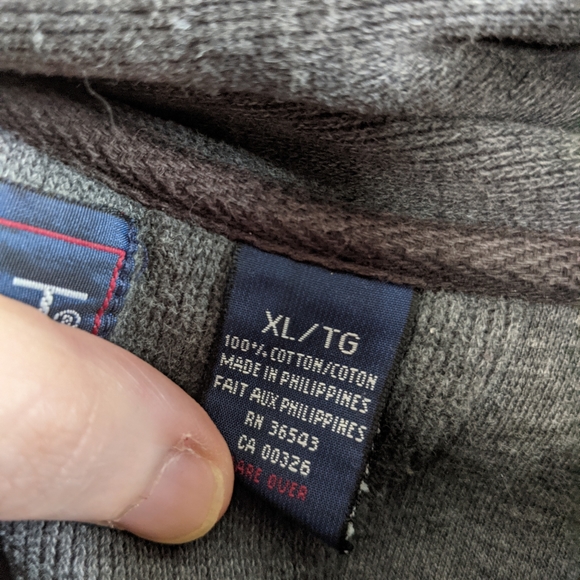 GANT gray 1/4 zip college logo knit sweatshirt - Picture 7 of 8